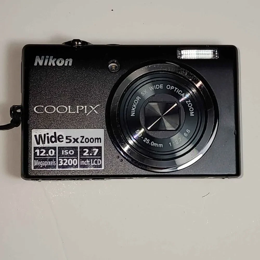 FOR REPAIR Nikon COOLPIX S570 Digital Camera 12.0MP 5x Zoom| with Battery